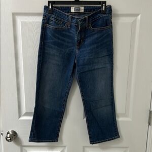Women’s Signature by Levi Strauss blue jean capri length pants